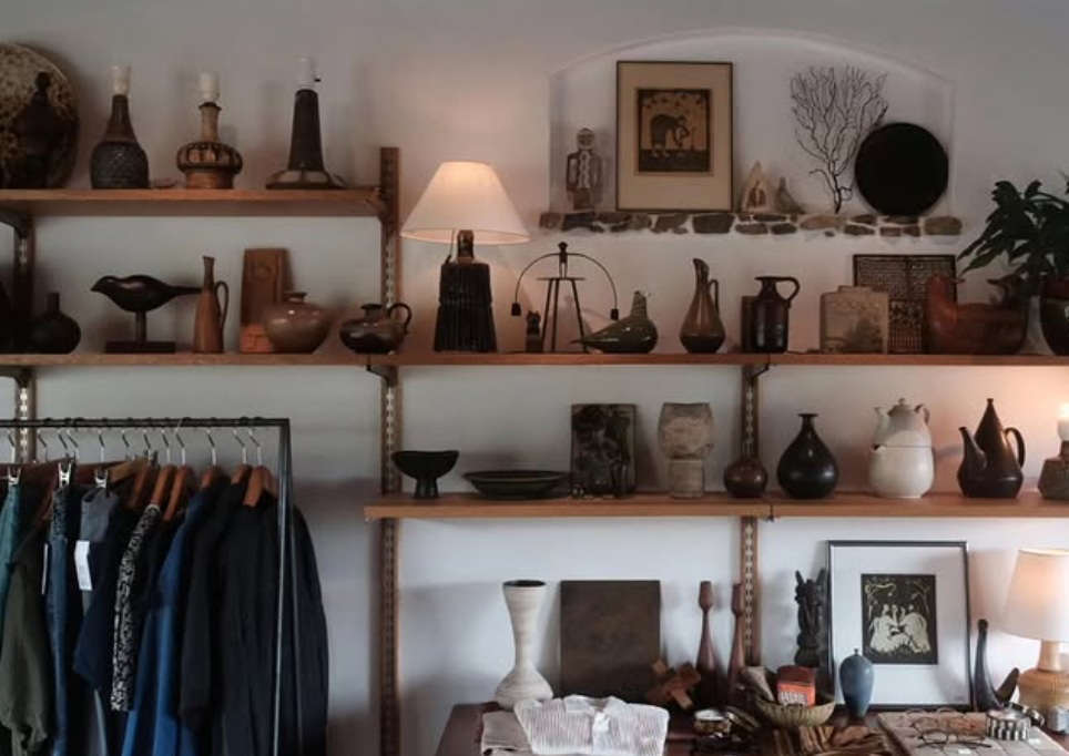 冷泉ビルヂング 建物や各店舗の様子